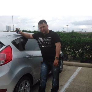 Meet your Posher, Luis lenin